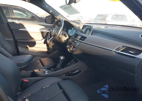 2018 BMW X2 xDrive28I z USA, uszkodzony, nr VIN WBXYJ5C38JEF81700